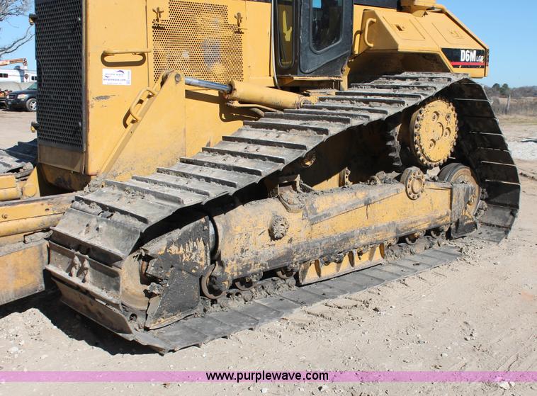 image for item H8288 1997 Caterpillar D6M LGP dozer