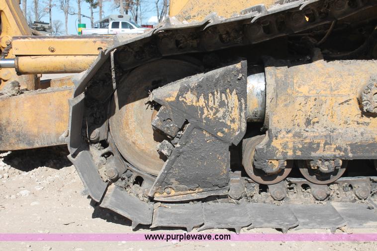 image for item H8288 1997 Caterpillar D6M LGP dozer