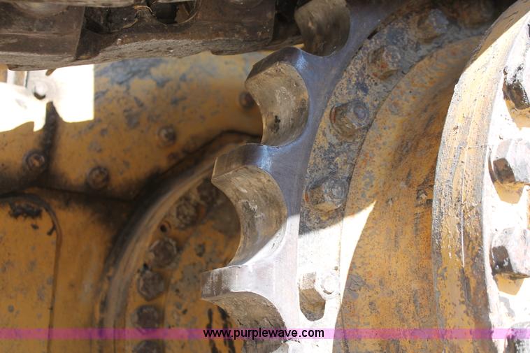 image for item H8288 1997 Caterpillar D6M LGP dozer