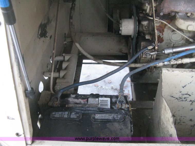 image for item I5724 Ingersoll Rand 175 air compressor