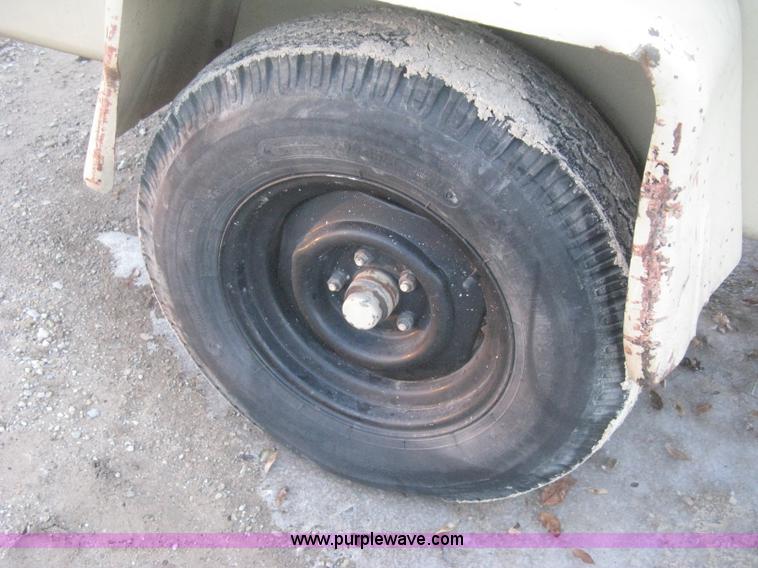 image for item I5724 Ingersoll Rand 175 air compressor