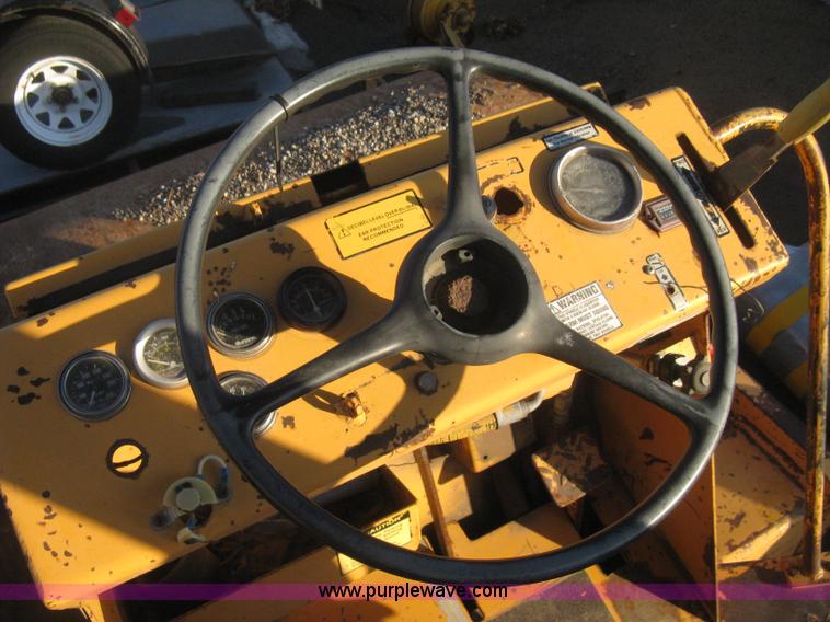 image for item I5729 Dynapac CA15PD smooth drum vibratory roller