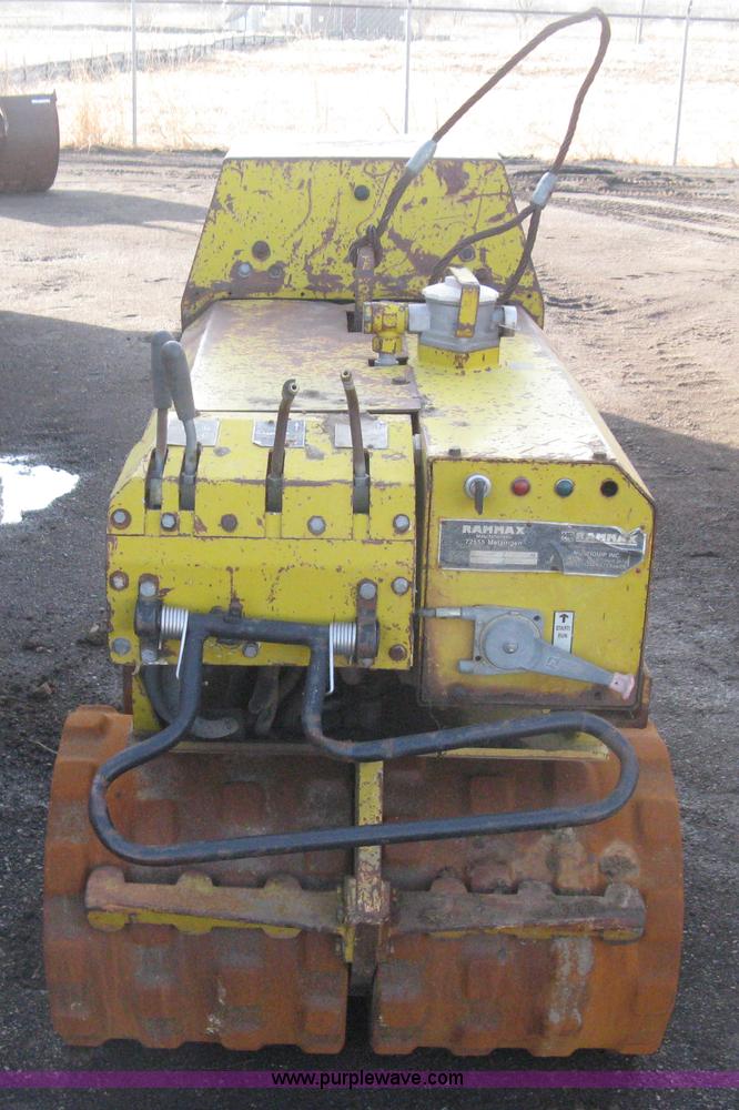 image for item I5731 1994 Multiquip Rammax RW1404 trench compactor