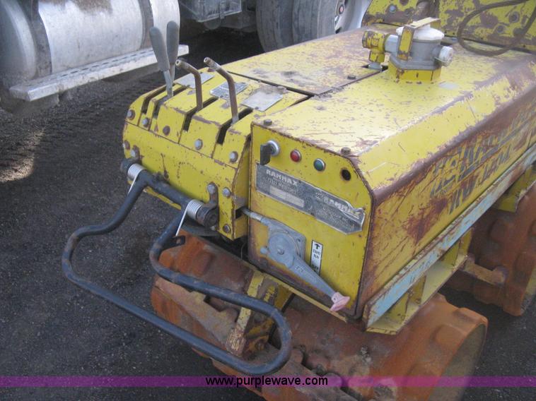 image for item I5731 1994 Multiquip Rammax RW1404 trench compactor