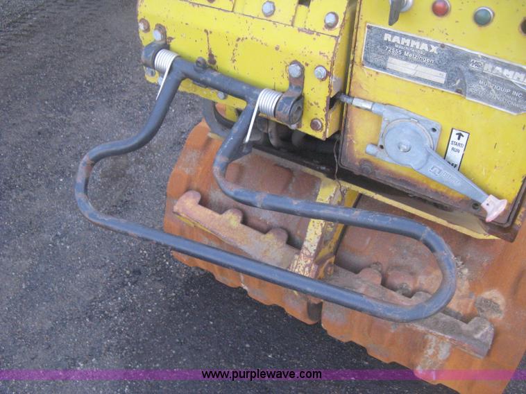 image for item I5731 1994 Multiquip Rammax RW1404 trench compactor