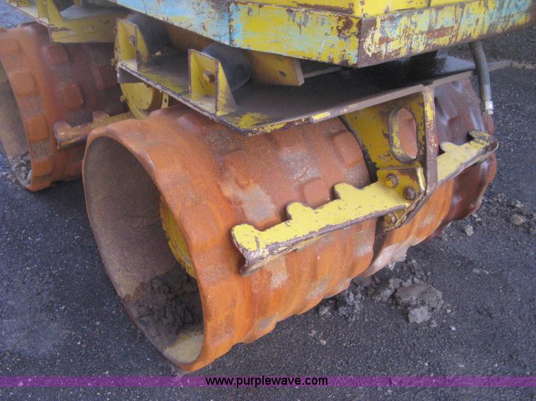 image for item I5731 1994 Multiquip Rammax RW1404 trench compactor