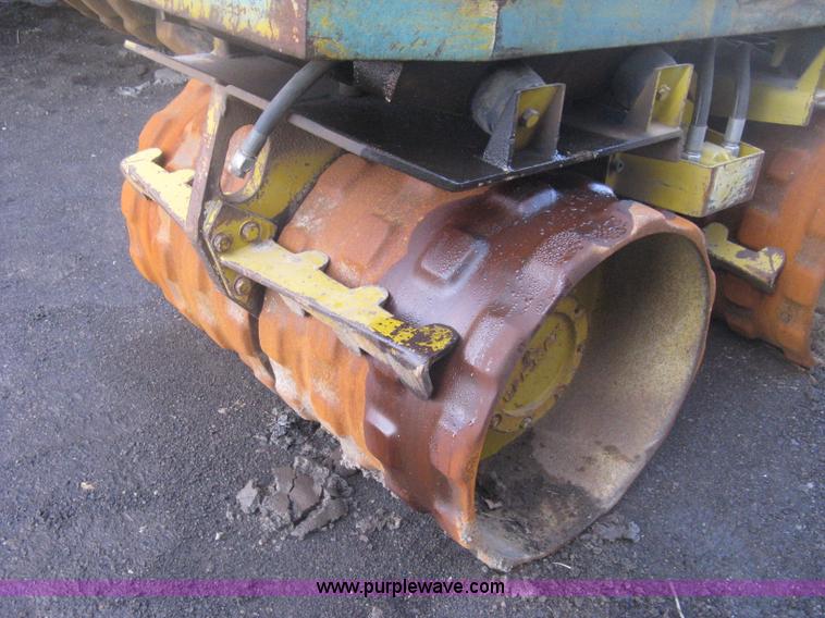 image for item I5731 1994 Multiquip Rammax RW1404 trench compactor