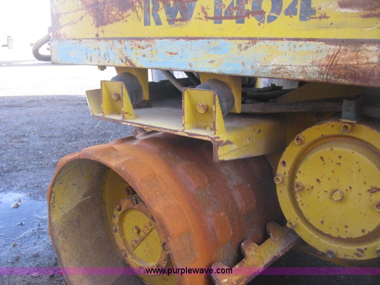 image for item I5731 1994 Multiquip Rammax RW1404 trench compactor