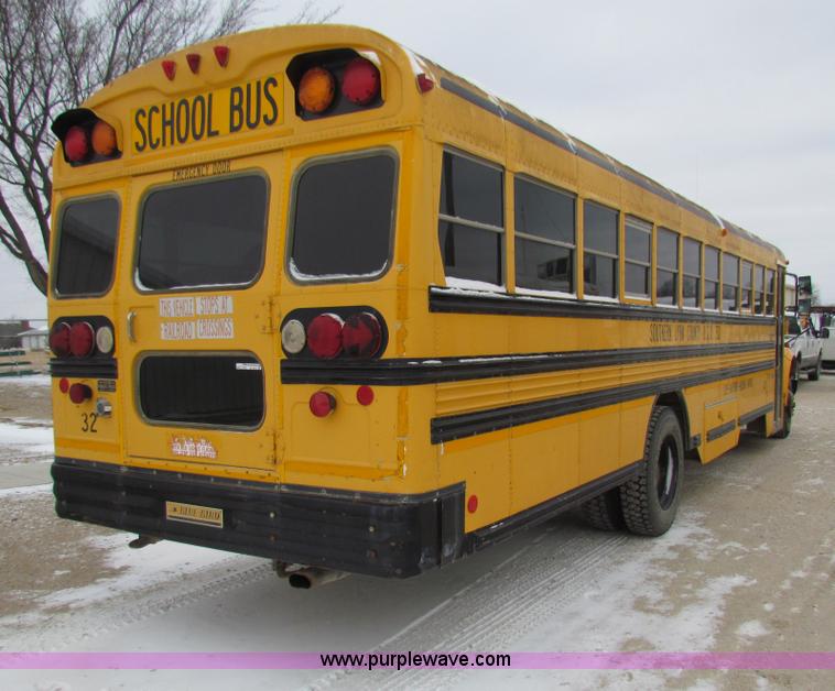 image for item AE9074 1998 International 3800 school bus