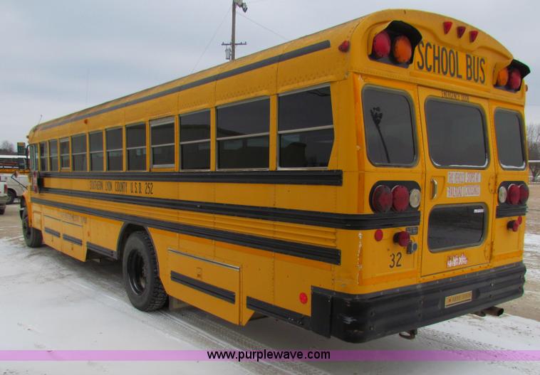 image for item AE9074 1998 International 3800 school bus