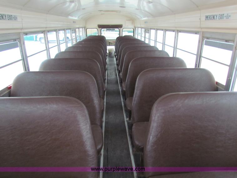 image for item AE9074 1998 International 3800 school bus
