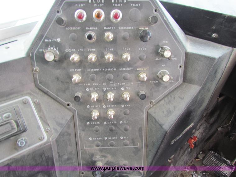 image for item AE9074 1998 International 3800 school bus