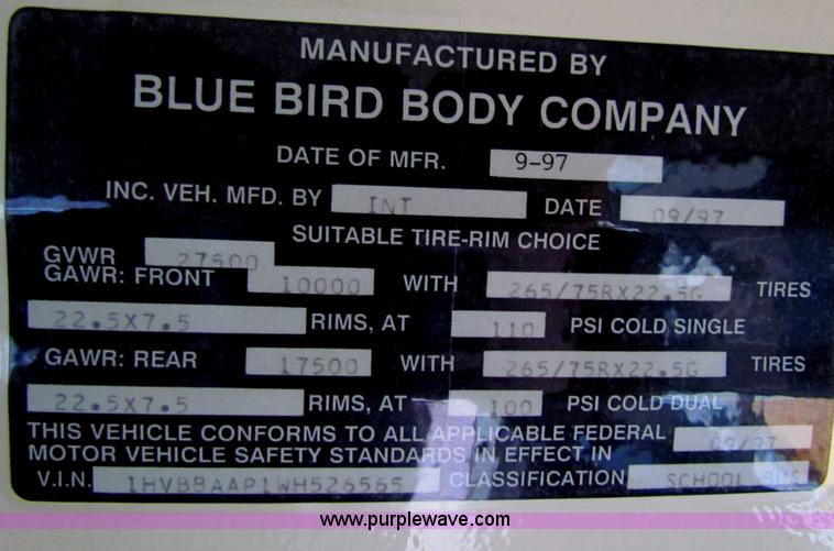 image for item AE9074 1998 International 3800 school bus