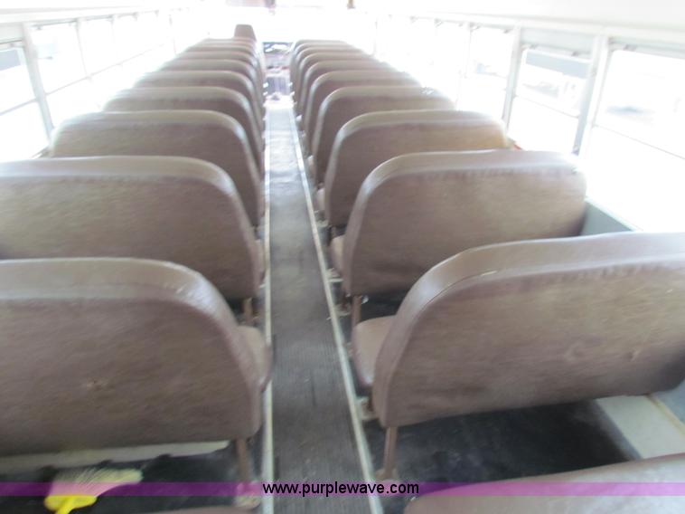 image for item AE9074 1998 International 3800 school bus