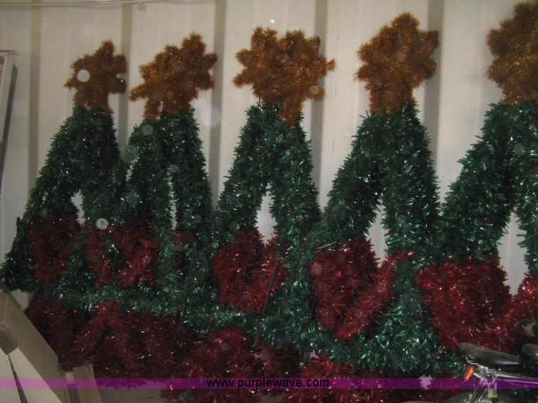 image for item AX9539 (61) Christmas tree light pole mounted decorations