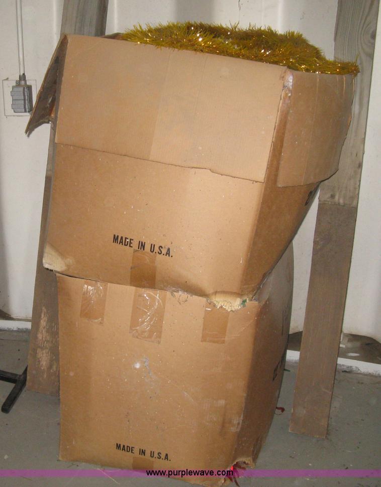 image for item AX9539 (61) Christmas tree light pole mounted decorations