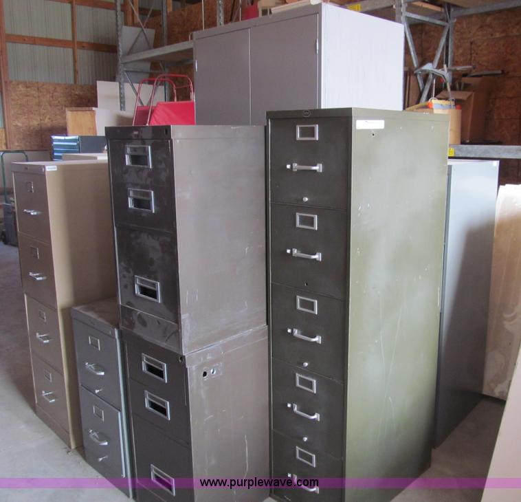 image for item AY9971 Assorted steel cabinets