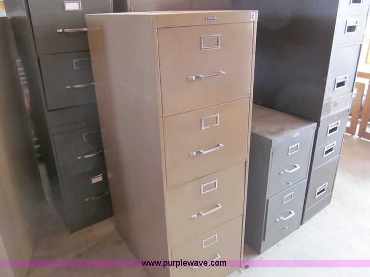 image for item AY9971 Assorted steel cabinets