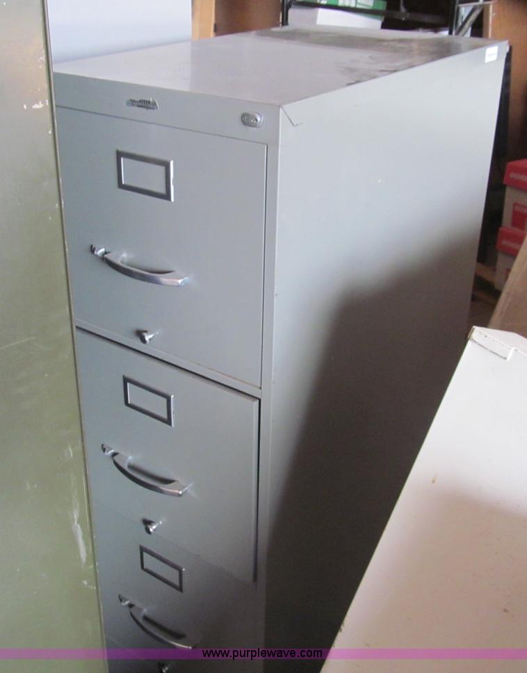 image for item AY9971 Assorted steel cabinets