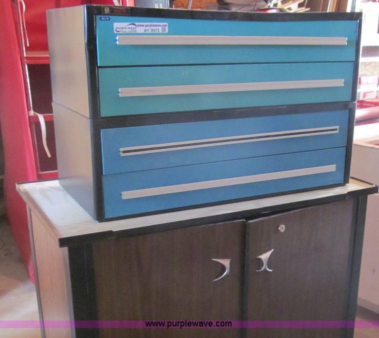 image for item AY9973 Rolling media cart