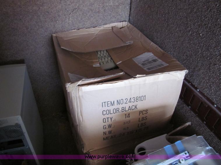 image for item AY9975 Assorted electronics