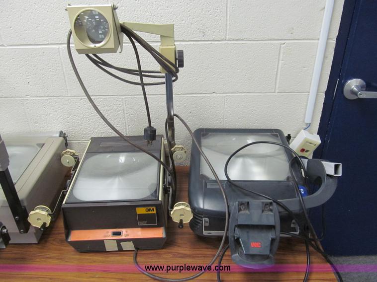 image for item AY9979 (12) assorted overhead projectors