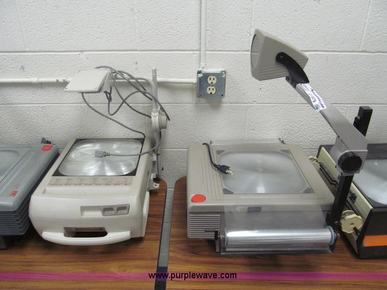 image for item AY9979 (12) assorted overhead projectors