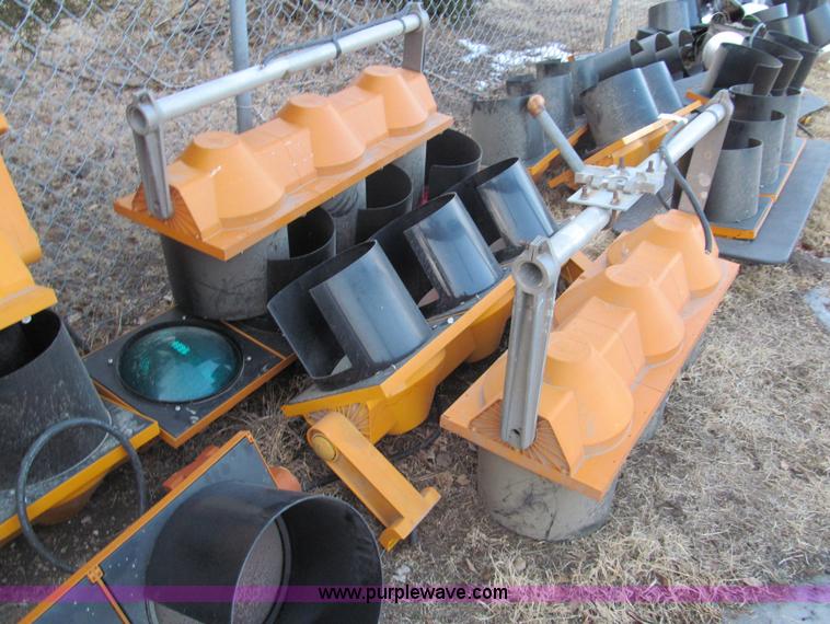 image for item AY9980 Assorted Durasig traffic lights