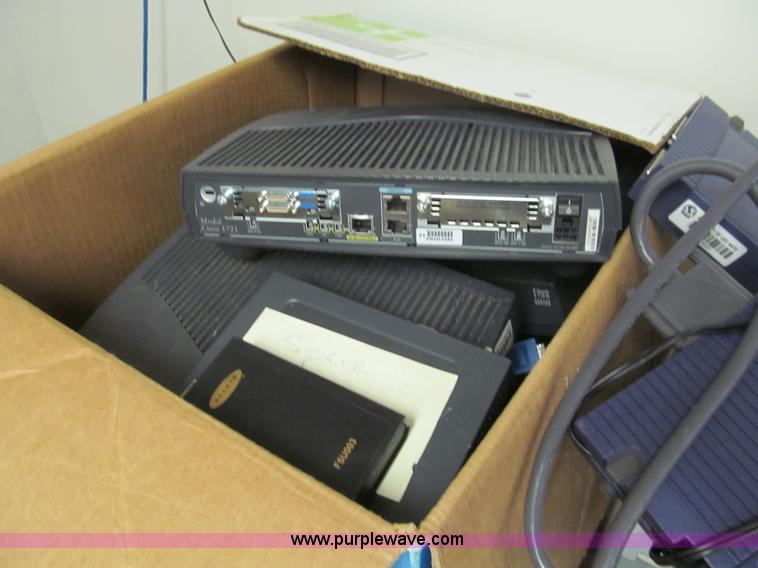 image for item AY9988 Assorted electronics