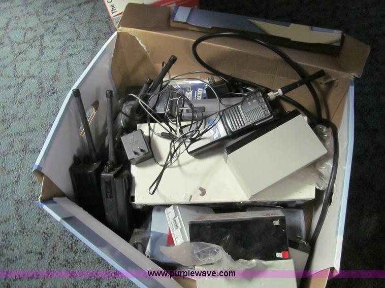 image for item AY9988 Assorted electronics