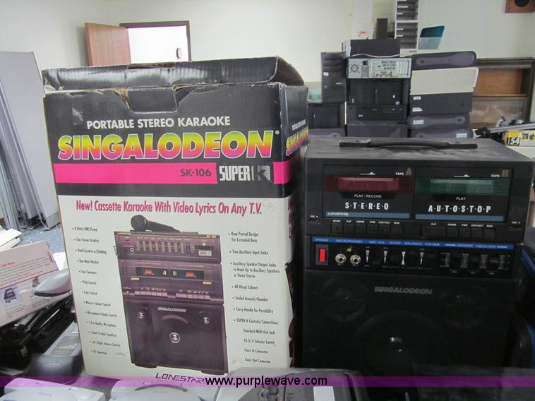 image for item AY9996 Assorted electronics