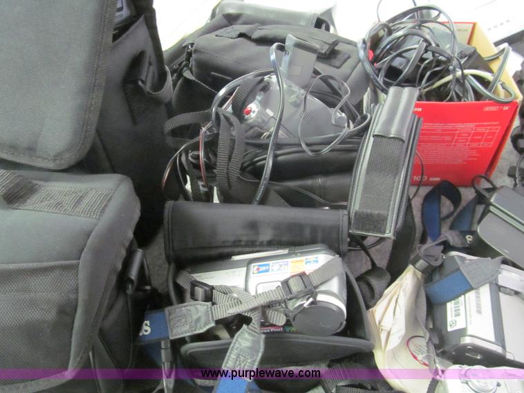 image for item AY9999 Assorted digital cameras and camcorders