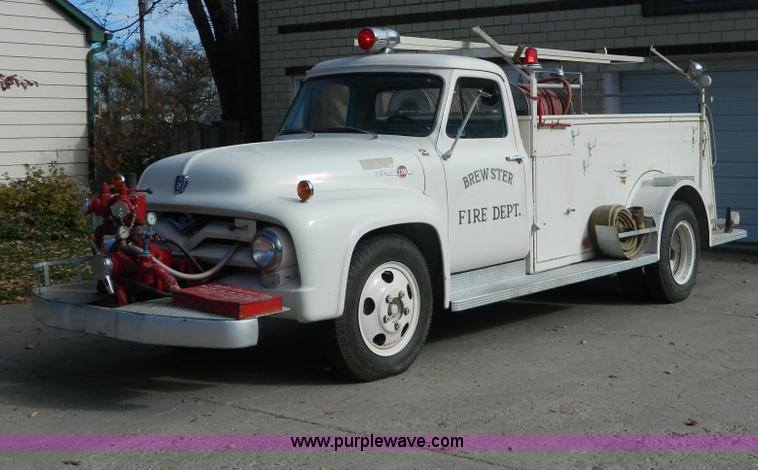 image for item AZ9019 1955 Ford F500 fire truck