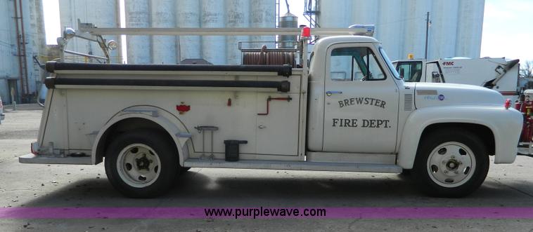 image for item AZ9019 1955 Ford F500 fire truck