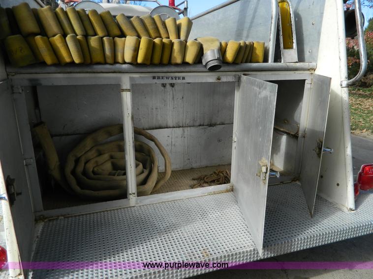 image for item AZ9019 1955 Ford F500 fire truck