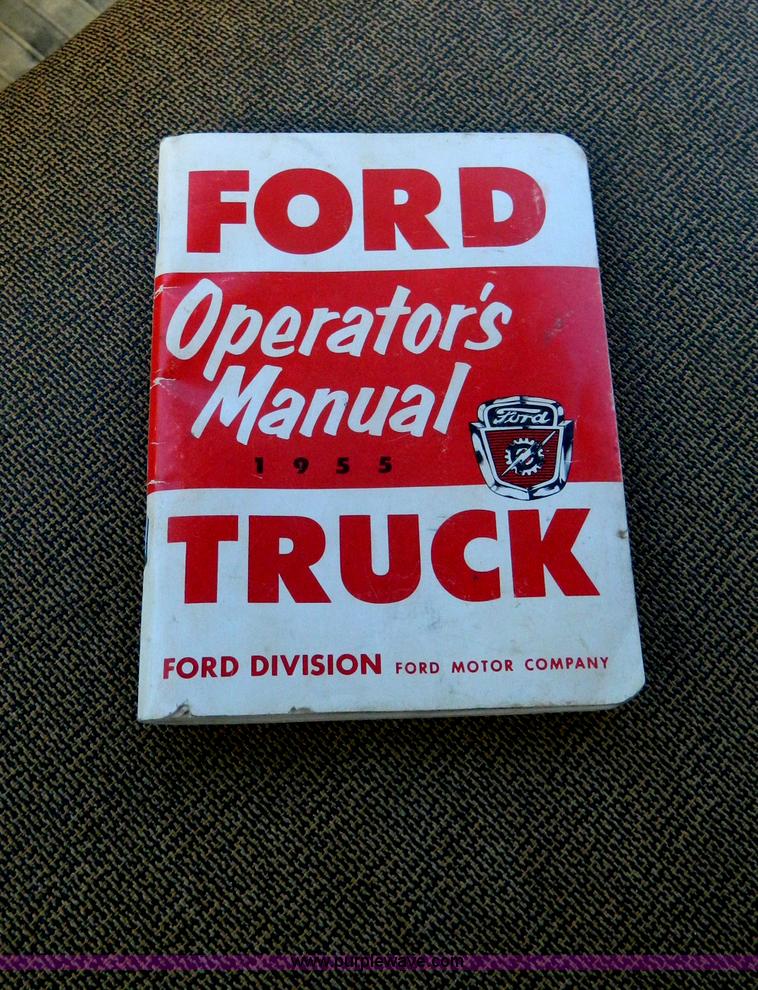 image for item AZ9019 1955 Ford F500 fire truck