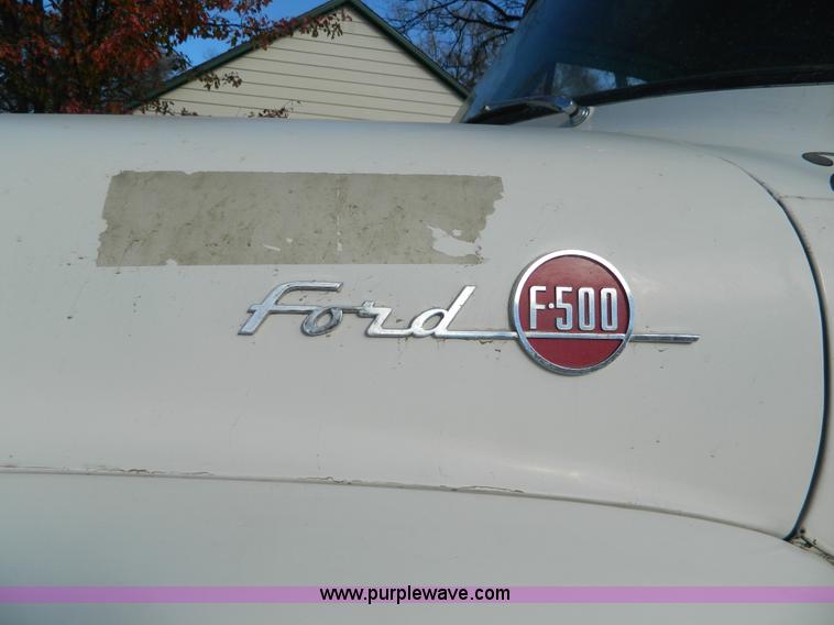 image for item AZ9019 1955 Ford F500 fire truck