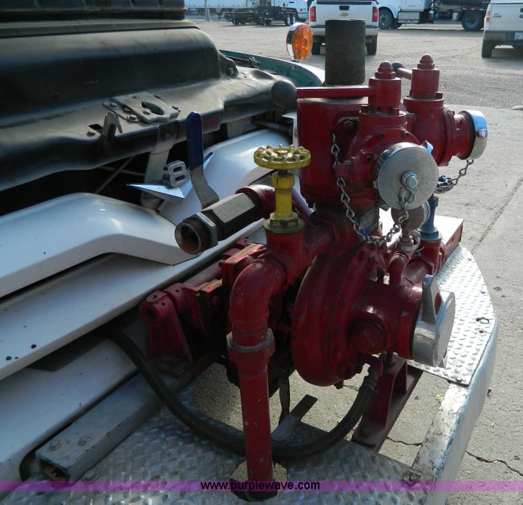 image for item AZ9019 1955 Ford F500 fire truck