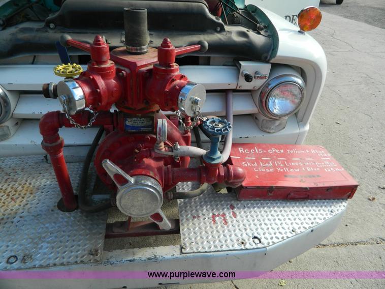 image for item AZ9019 1955 Ford F500 fire truck