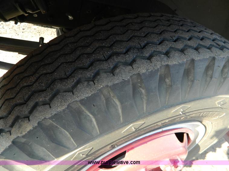 image for item D6085 1988 Ford F800 pumper fire truck