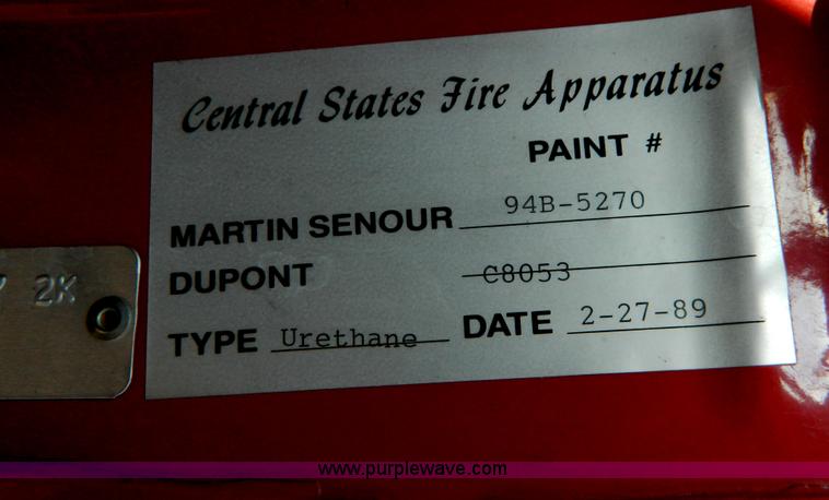 image for item D6085 1988 Ford F800 pumper fire truck