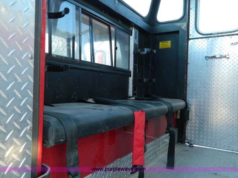 image for item D6085 1988 Ford F800 pumper fire truck