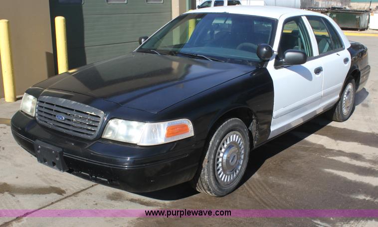 image for item G4489 2000 Ford Crown Victoria Police Interceptor
