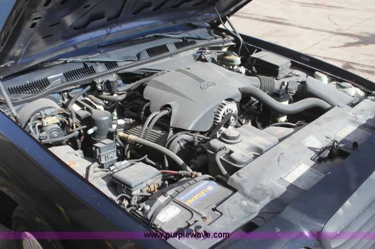 image for item G4489 2000 Ford Crown Victoria Police Interceptor