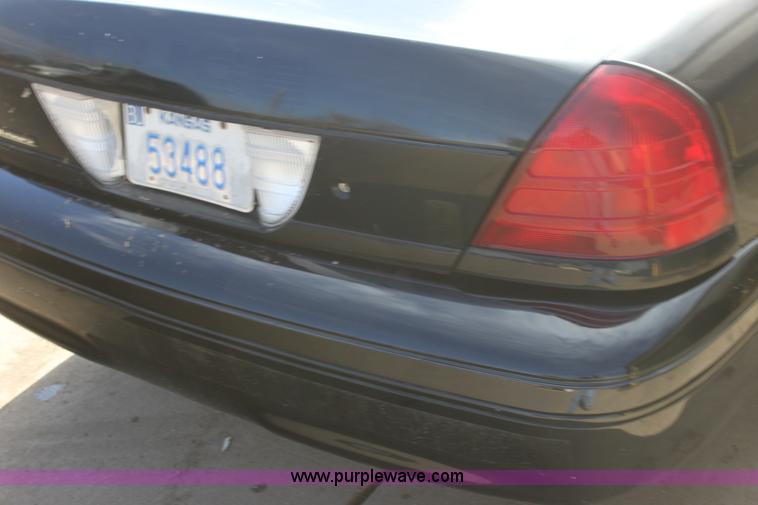 image for item G4489 2000 Ford Crown Victoria Police Interceptor
