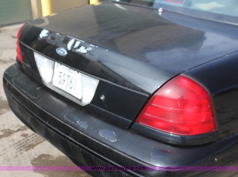 image for item G4490 2004 Ford Crown Victoria Police Interceptor
