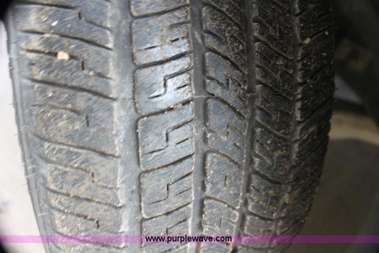 image for item G4490 2004 Ford Crown Victoria Police Interceptor