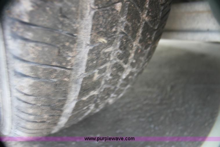 image for item G4490 2004 Ford Crown Victoria Police Interceptor