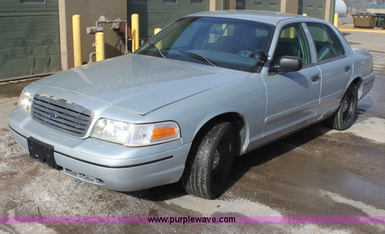 image for item G4491 2000 Ford Crown Victoria Police Interceptor
