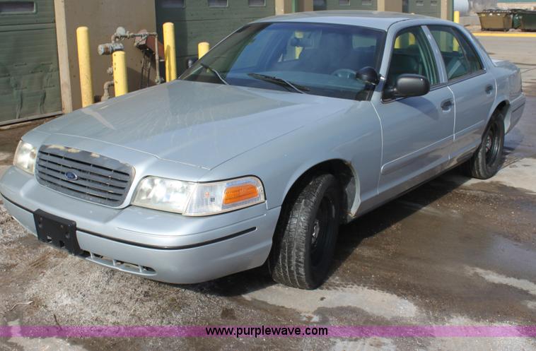 image for item G4491 2000 Ford Crown Victoria Police Interceptor